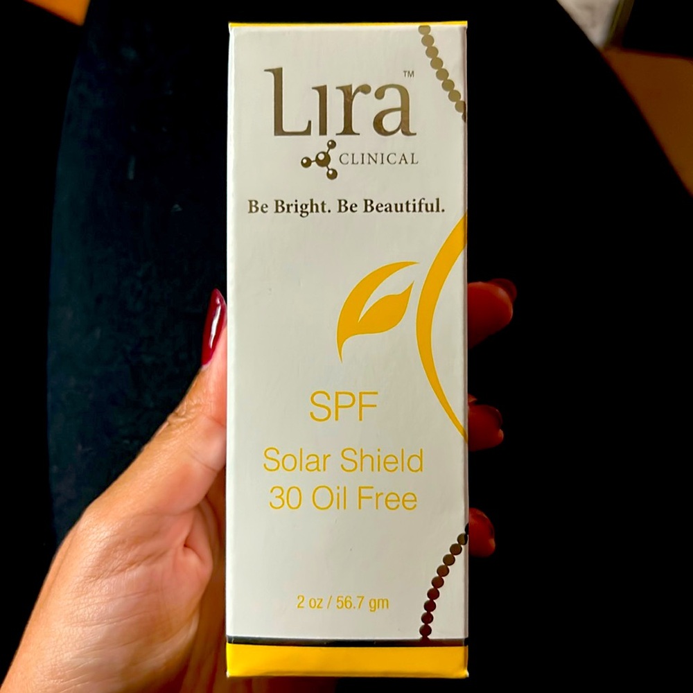 Lira Solar Shield 30 Oil Free